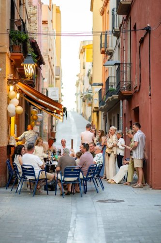 De magie van trouwen in het buitenland, steegjes van Spanje